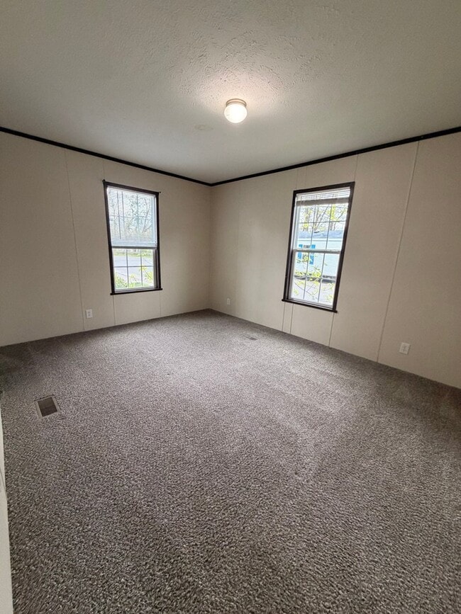 Photo - 166 Parker Lake Dr