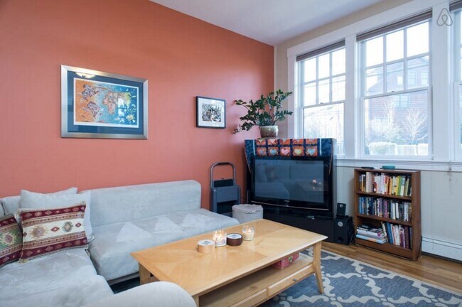 Photo - 80 Webster Ave Unit 1C