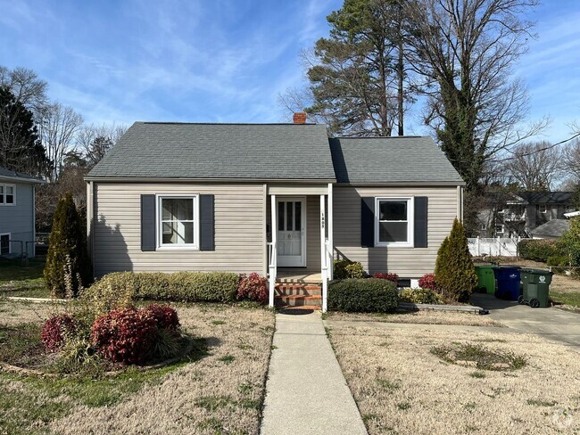 Building Photo - Cozy 1BD, 1BA Near Downtown Raleigh House ...