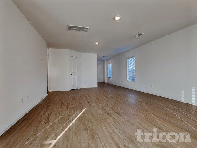 Photo - 18613 Rosehill Pr Dr