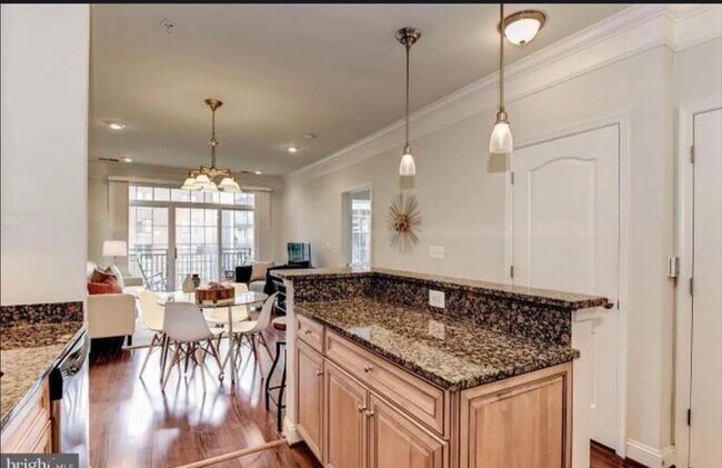 Photo - 1451 Belmont St NW Unidad 320