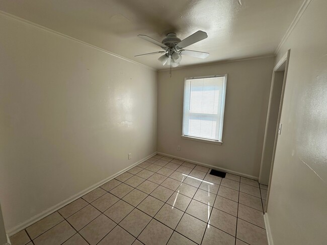 Photo - 530 Chelsea Ave Unit 530