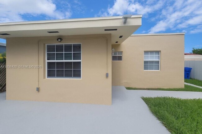 Photo - 2265 SW 15th St Unit Rear