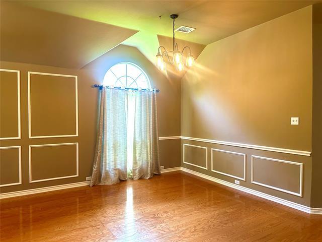 Photo - 1410 Oxford Dr