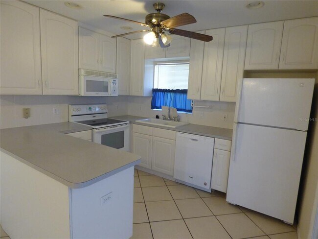 Photo - 2660 Lear Rd