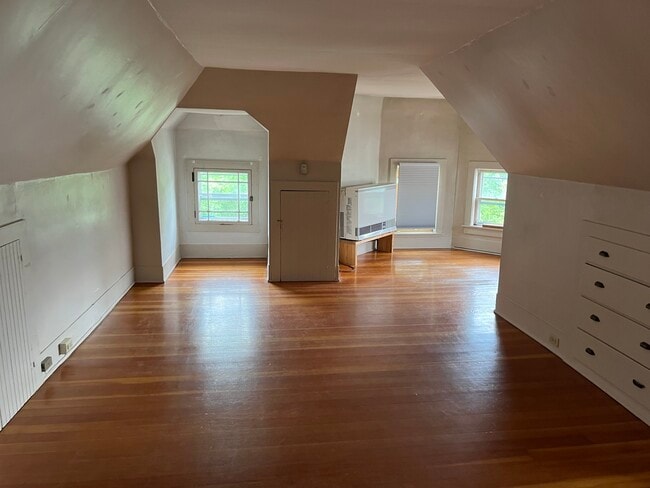 Photo - 28 Brookes Ave Unidad 3