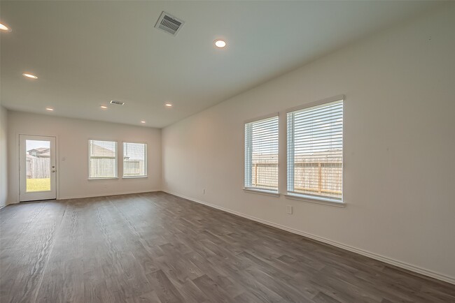 Photo - 5343 Pinecliff Grove Ct