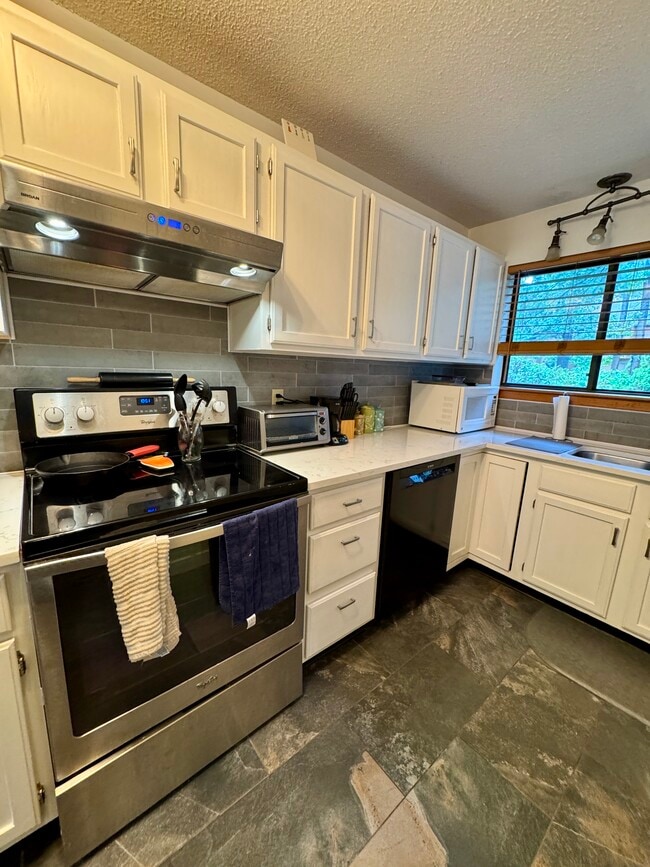 Photo - 74 Dunvegan Woods Unit 74