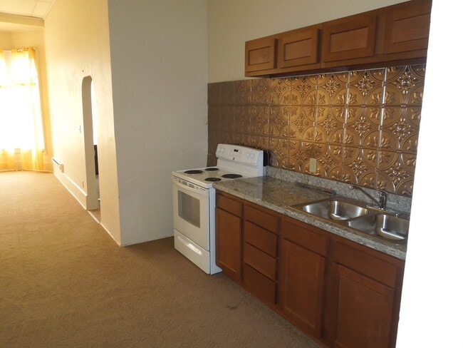 105 Plymouth Street Unit 1