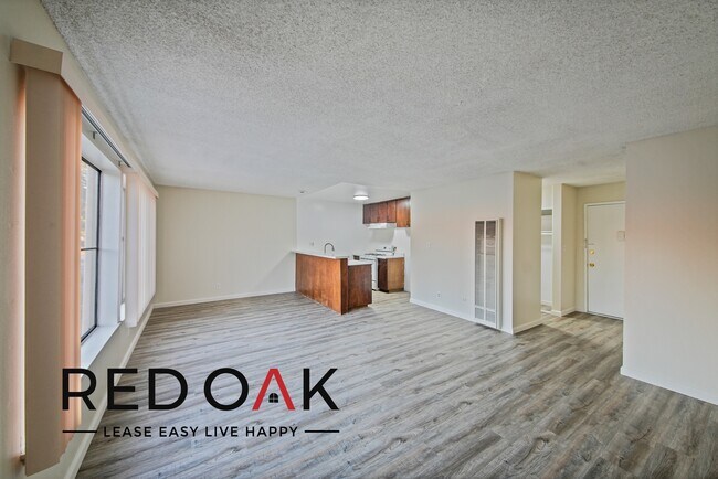 Photo - ~1 Month FREE~ Spacious Studio Drenched in... Unidad 206