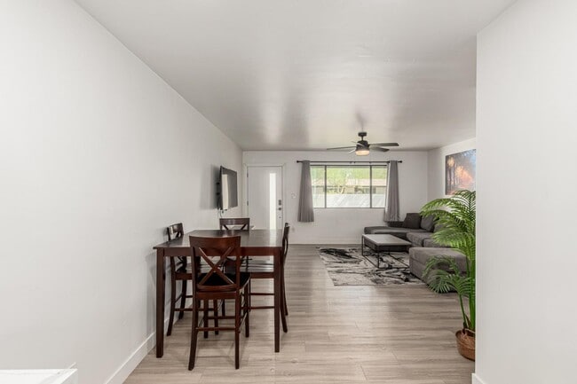 Photo - 6628 E Avalon Dr