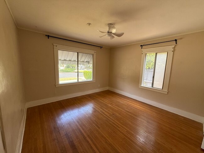 Photo - 1246 S Sycamore Ave Unit Sycamore