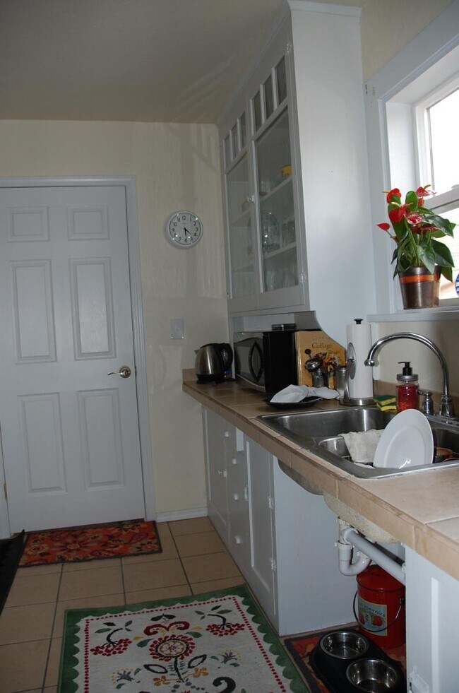 Photo - 411 W 19th St