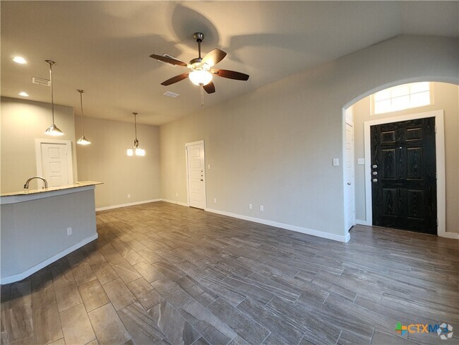 Building Photo - 1115 Creekside Orchard Rental