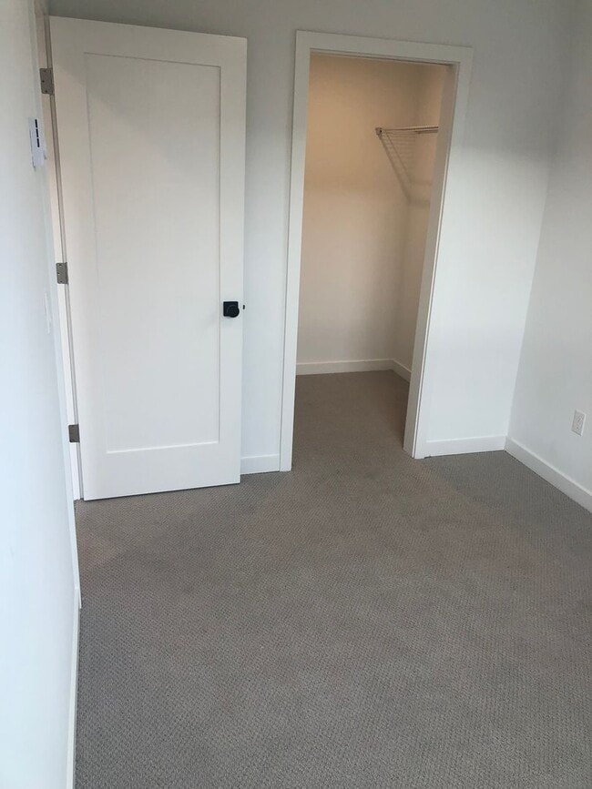 Photo - 2Bd/2Ba Seattle Townhome