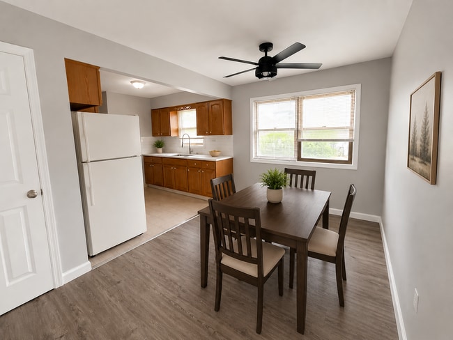 Photo - 3 Bed 1.5 Bath home **Available May***