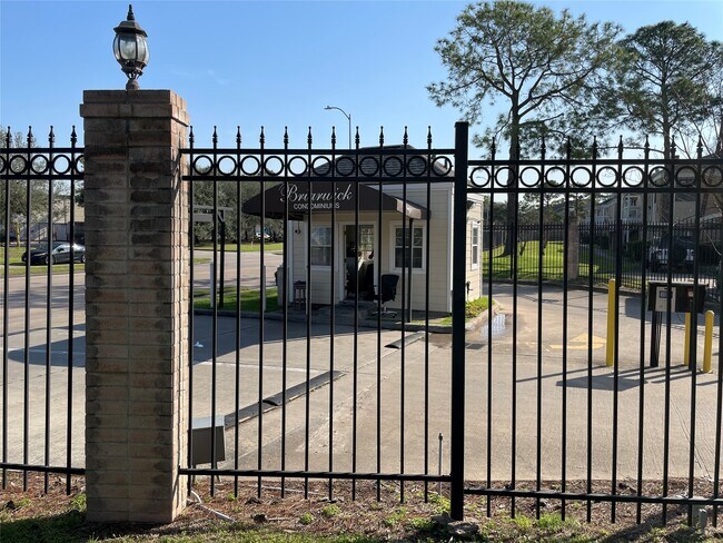 Photo - 2750 Holly Hall St Unit 117