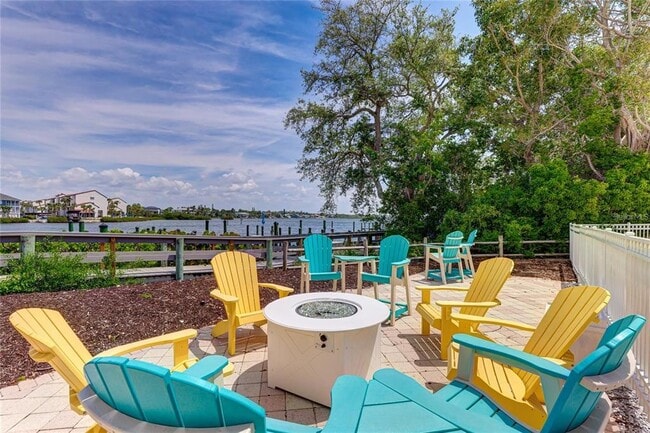 Photo - 1308 Old Stickney Point Rd Unit WP3