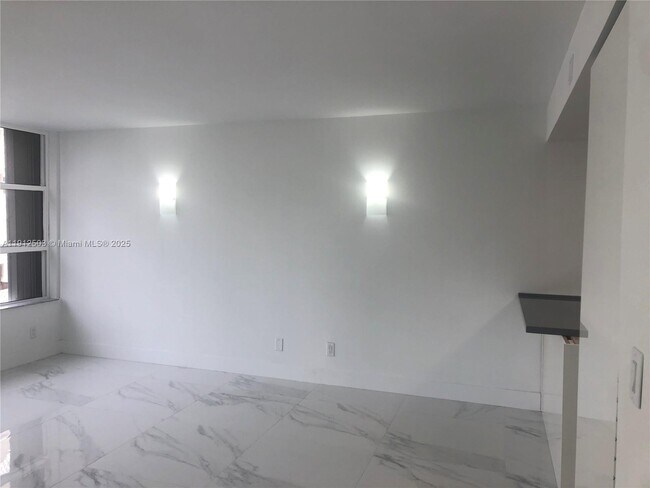 Photo - 1440 Brickell Bay Dr Unit 709