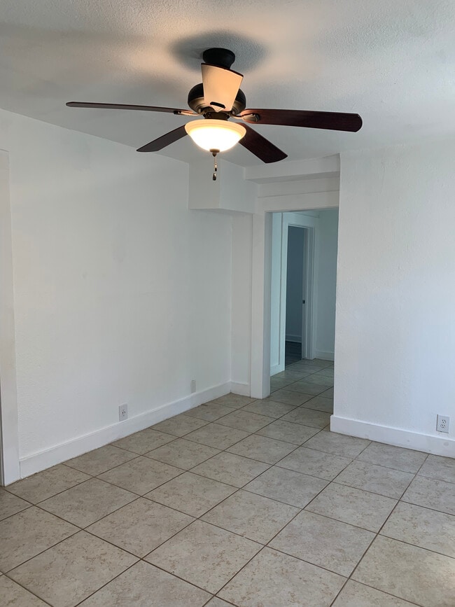 Photo - 3116 40th St