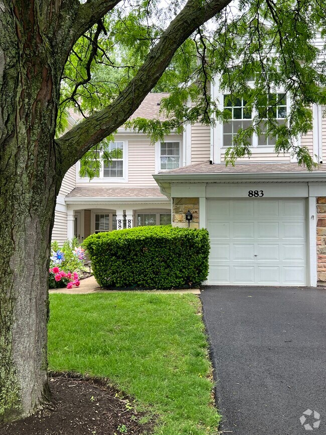 Building Photo - 883 Brompton Ct Rental