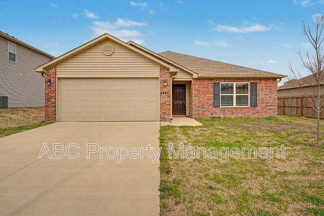 Building Photo - 4404 SW Sackett Ave