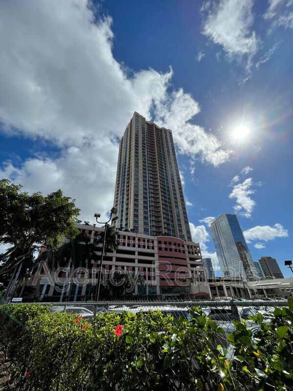 Photo - 801 S King St Condo Unit One Archer Lane