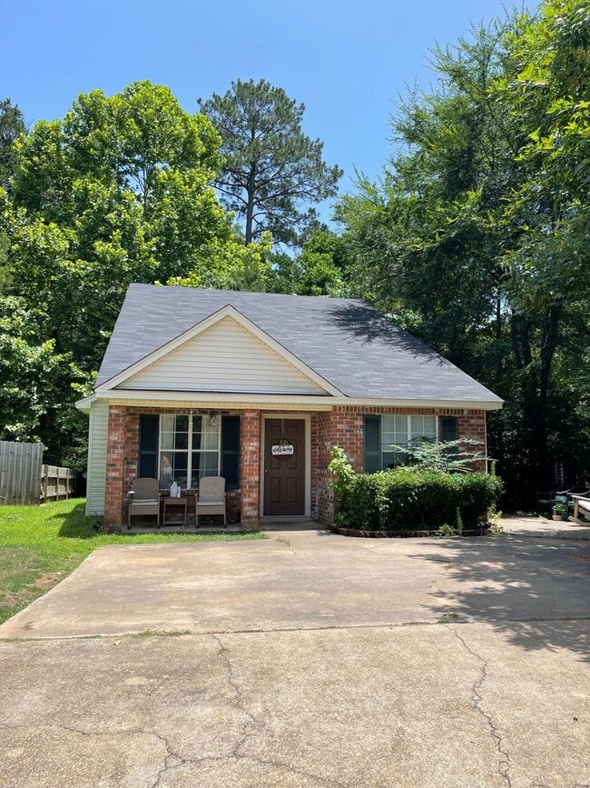Photo - 3 Bed, 2 Bath Home in Ruston