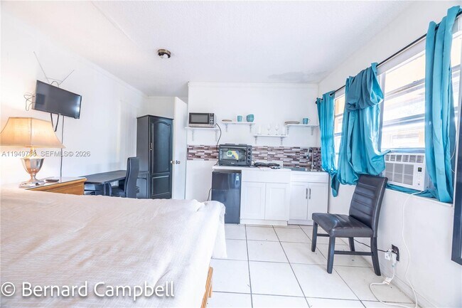 Photo - 129 SE 5th St Unit 1-4