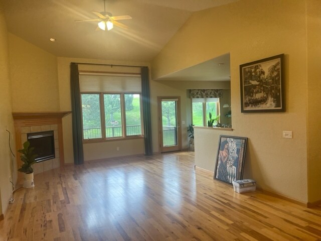 living - 6505 Muirfield Dr