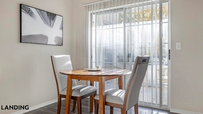 Photo - 3201 Duval Rd Unidad 522