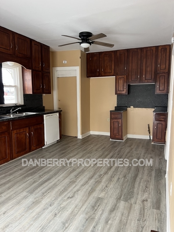 Photo - 2416 Lawton Ave