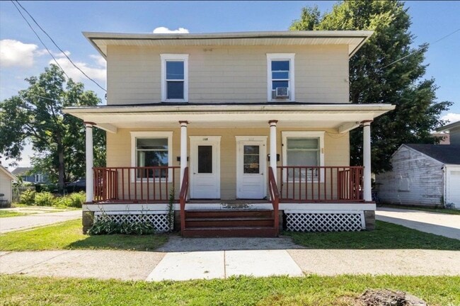 Building Photo - 1115 Laurel Ave Unit 1115