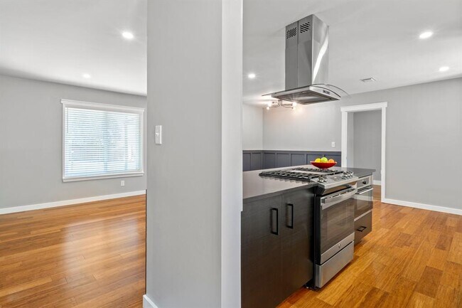 Photo - 1113 S Meadows Dr