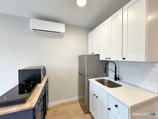 32 Main St Unit 203
