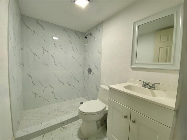 Building Photo - 14131 NW 3rd Ave Unit B Rental
