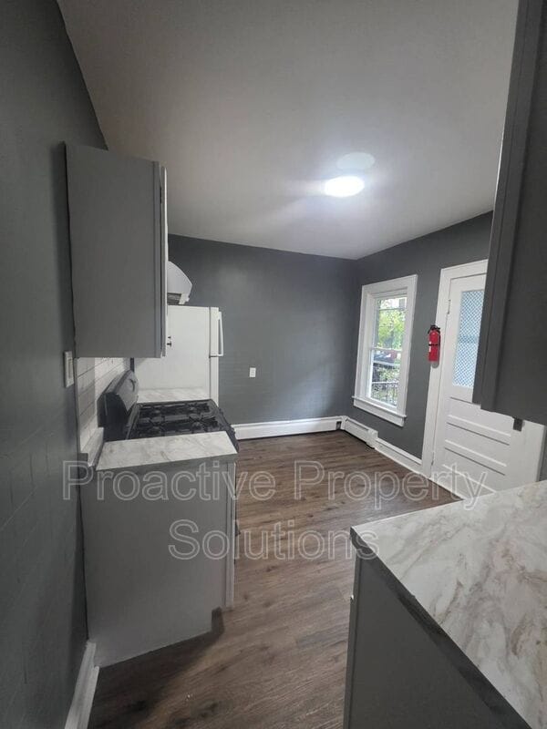 Photo - 532 Alder St