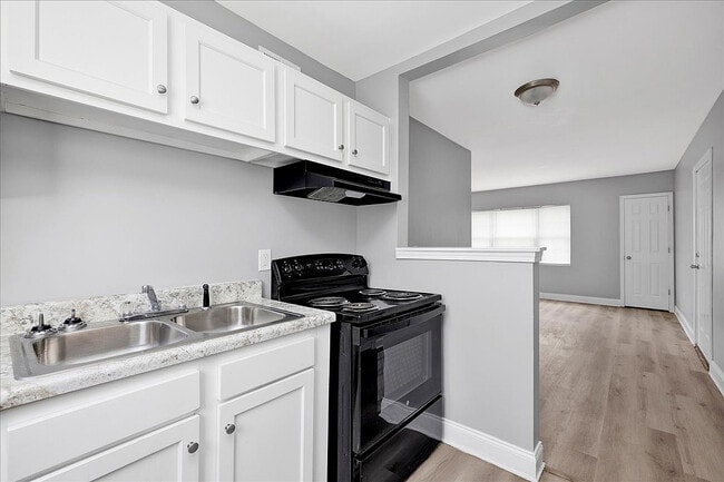 Photo - Pointe Arlington