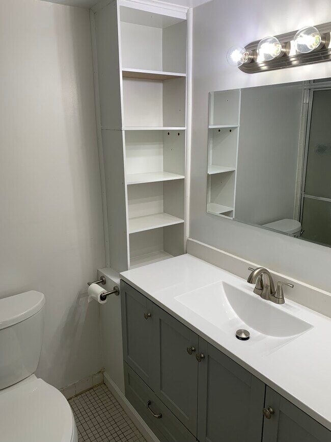 Photo - 4000 Gypsy Ln Unit 420