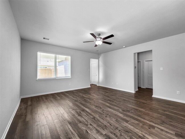 Photo - 7510 Thrips Ln