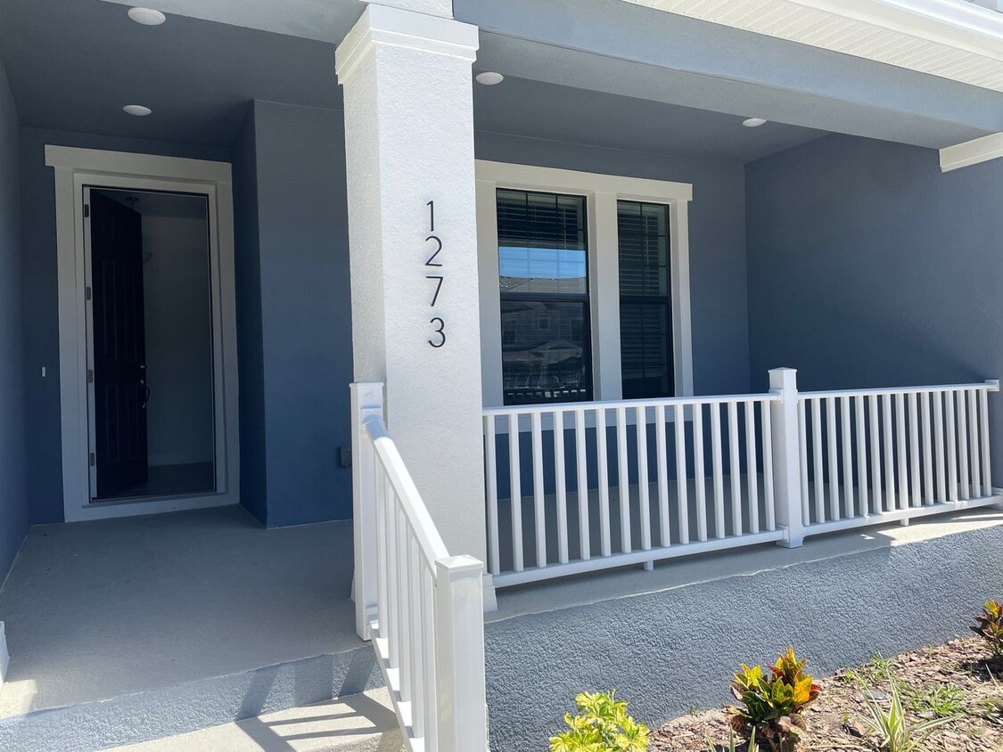 COMING AVAILABLE!! TOWNHOME IN HIGHLY DESI... - COMING AVAILABLE!! TOWNHOME IN HIGHLY DESI...