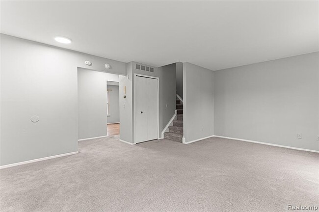 Photo - 3374 Burbank Dr Unidad 349