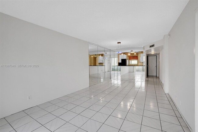 Photo - 5431 NE 25th Ave Unit 103b