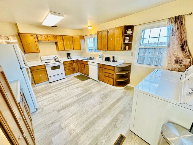Photo - 625 Plumas St