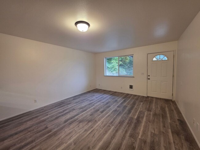 Photo - 00136/00137 Unit 00136