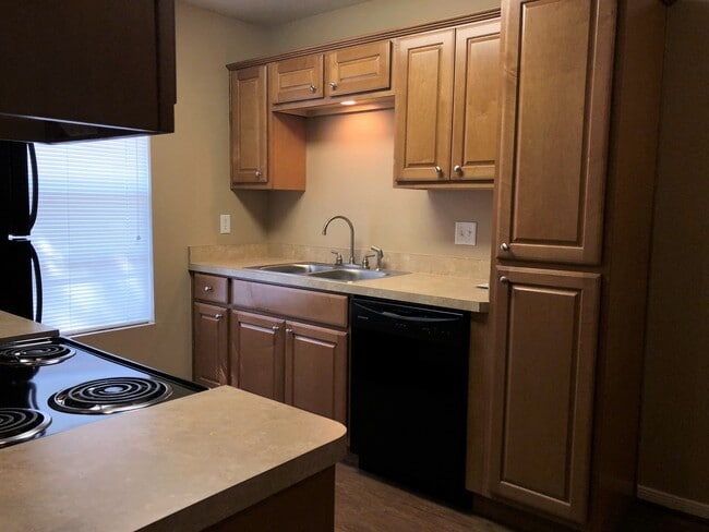 Photo - 3608CO Unit B