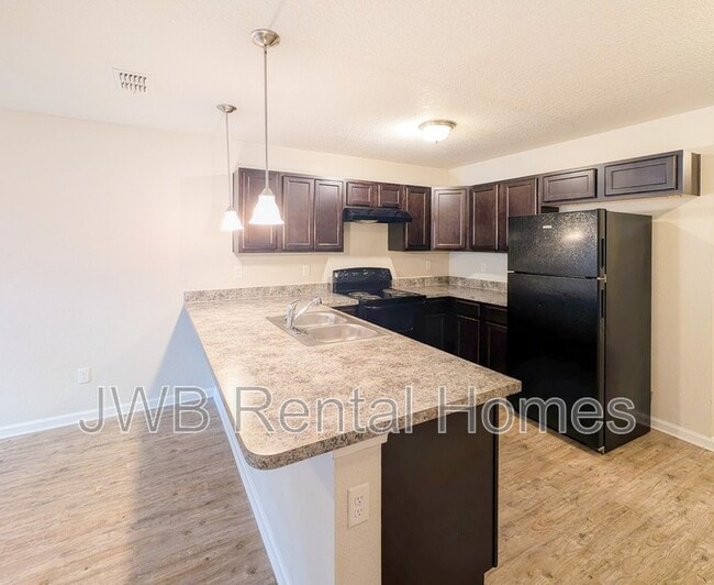 Photo - 8441 McGirts Village Ln