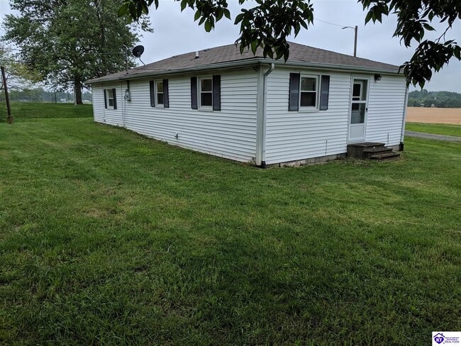 Photo - 638 Miller Rd