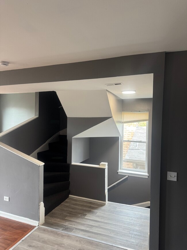 Photo - 1619 S Harding Ave Unidad 3