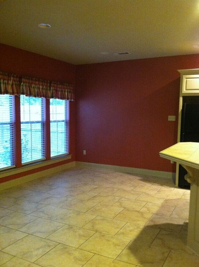 Must see 3BR/2BA home in Santa Rosa Subdi... House Rental in Baton